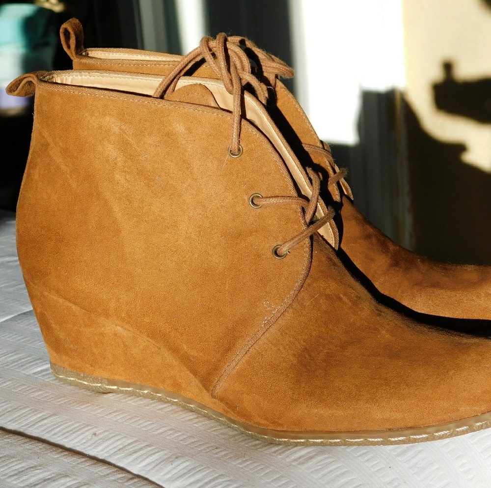 Suede wedges